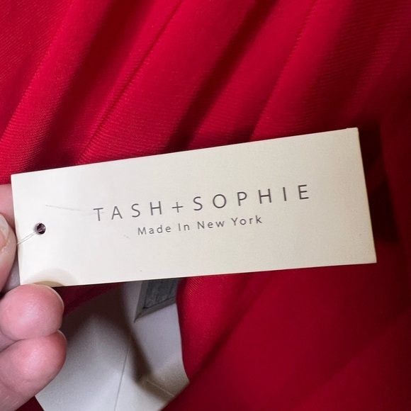 030.NWT. Tash & Sophie Red Dress Long Sleeve Plus Size 2X - Picture 8 of 9